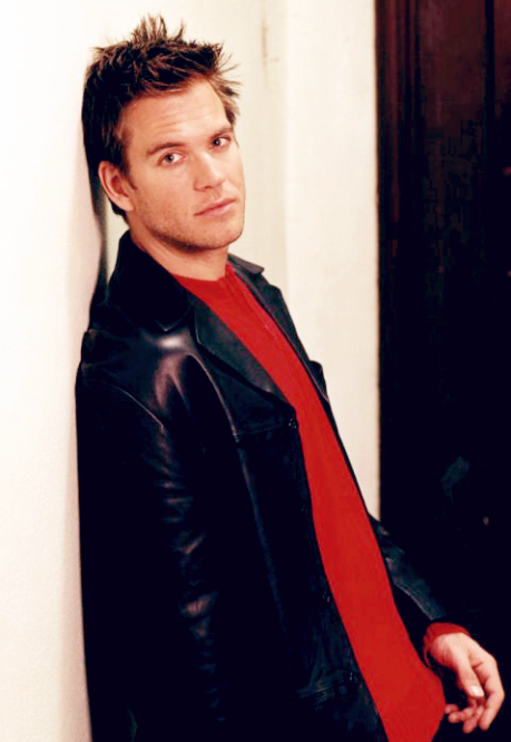 Dinozzo♫